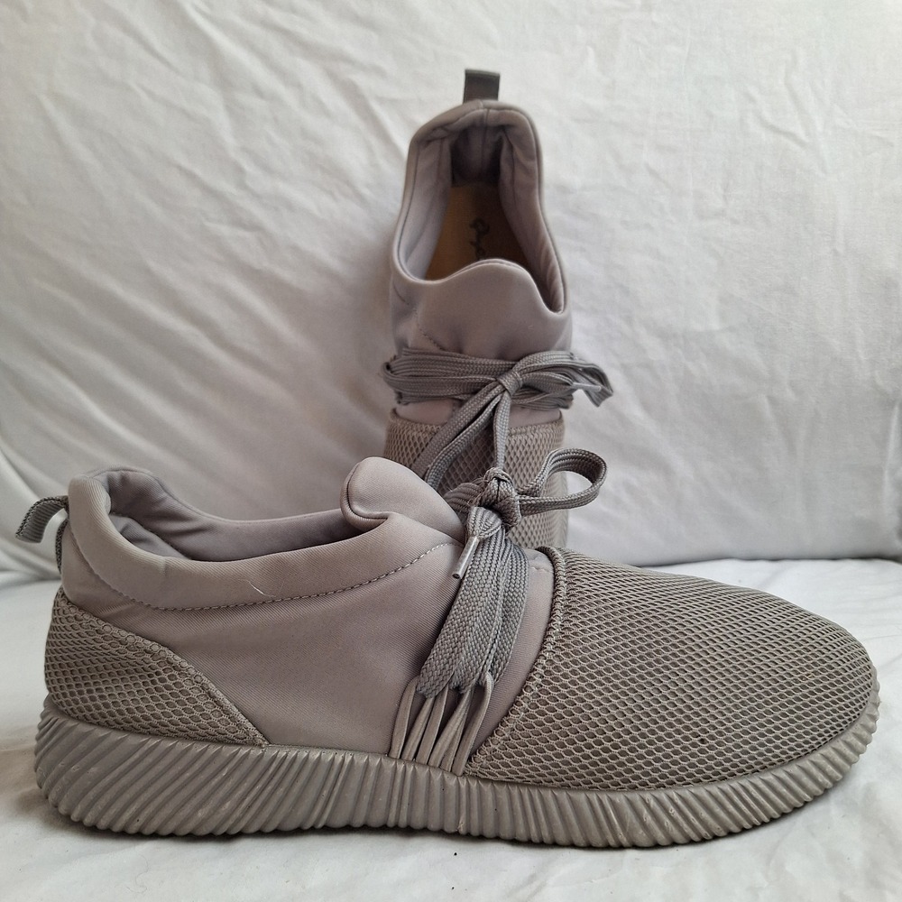 Qupid Nacara Lifestyle Sneakers  9 SHOES WOMENS FLATS Laces Athleisure Sporty